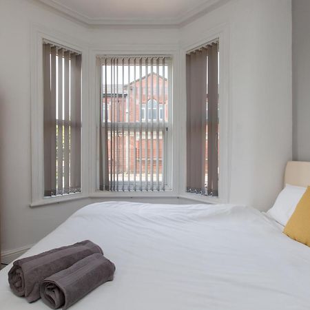 Townhouse @ Electricity Street Crewe Ngoại thất bức ảnh